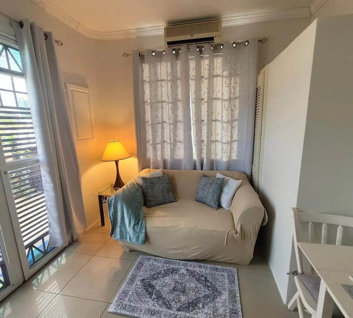 Modern Comfort In Woodbrook! Port of Spain Trinidad And Tobago